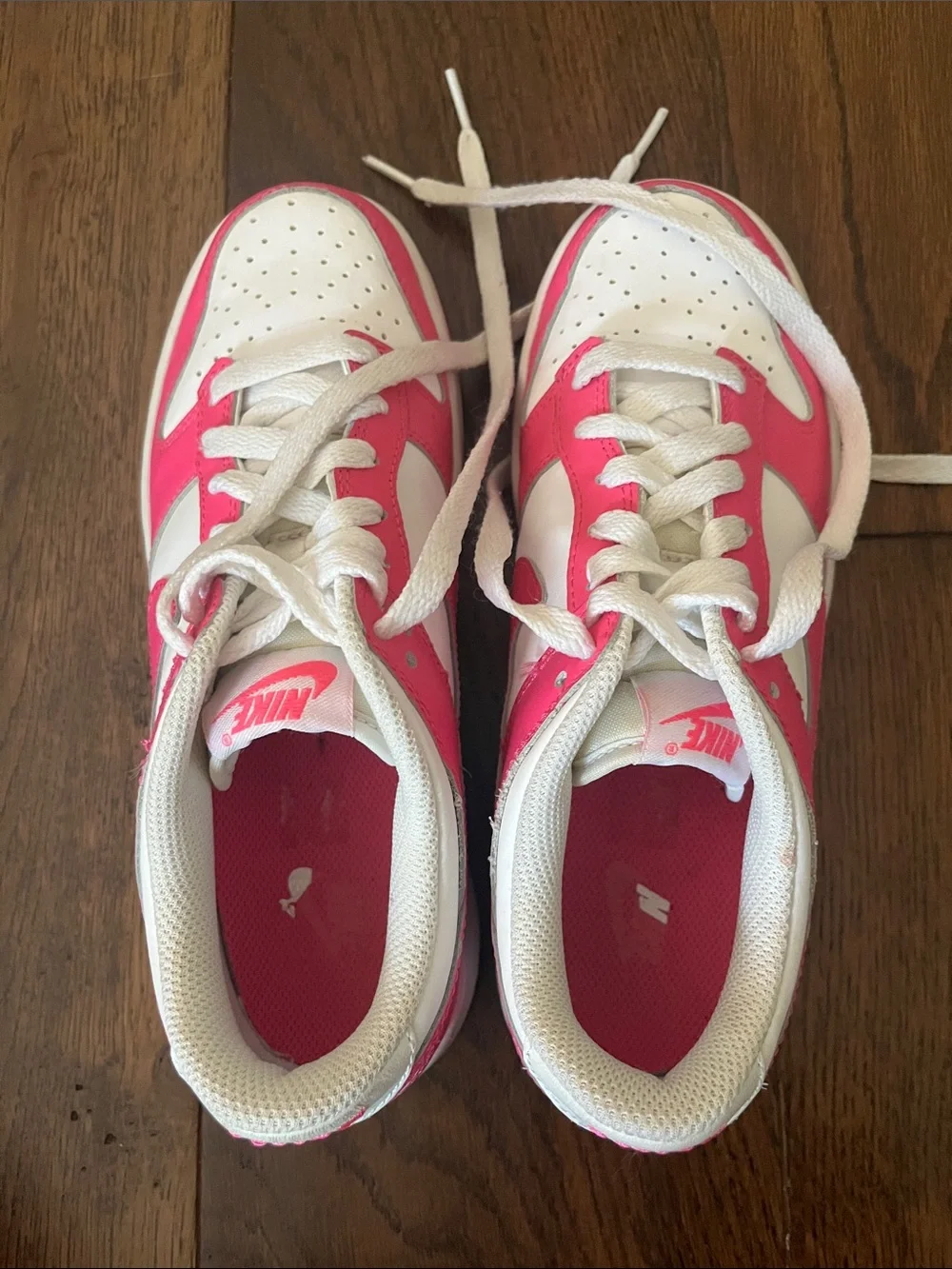 Nike Kids White & Hot Pink Low-Top Sneakers - Picture 6 of 6
